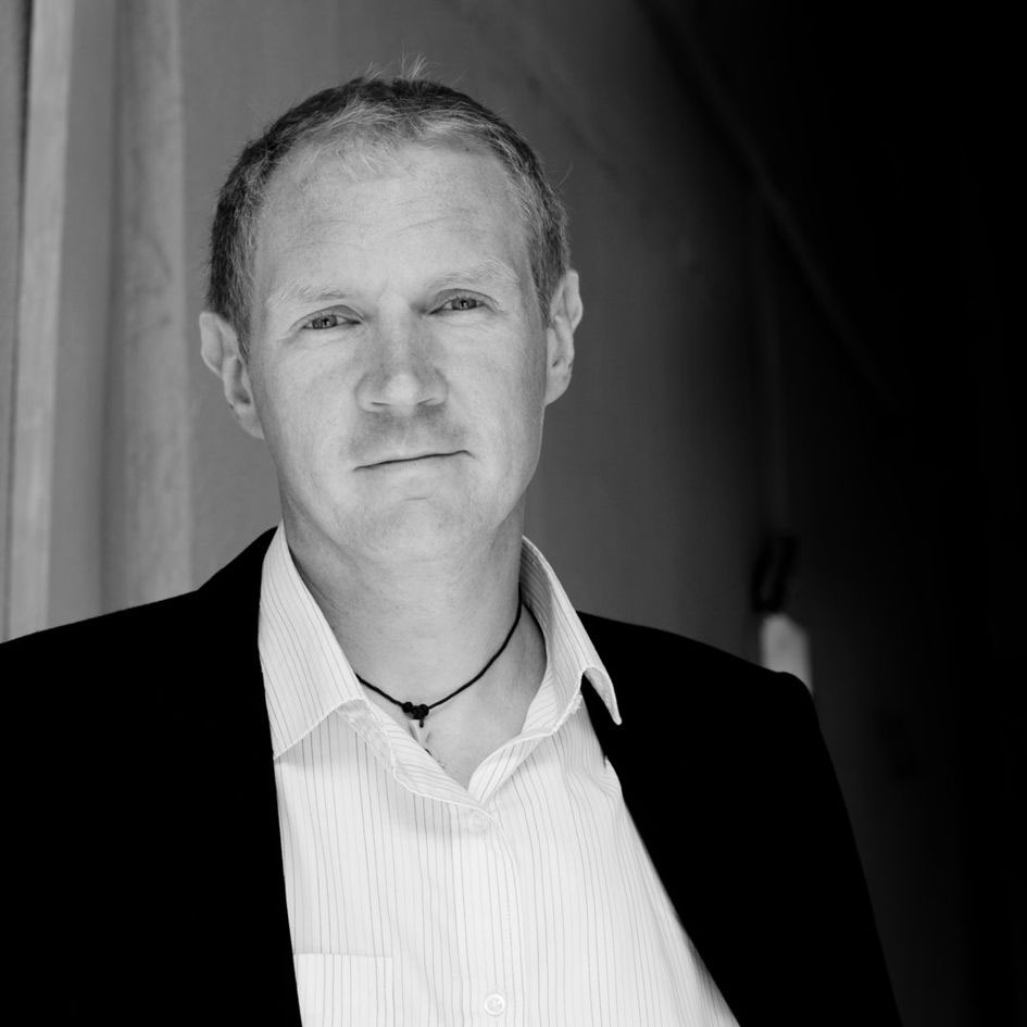 Corporate Networking: Building Leadership Business Connections